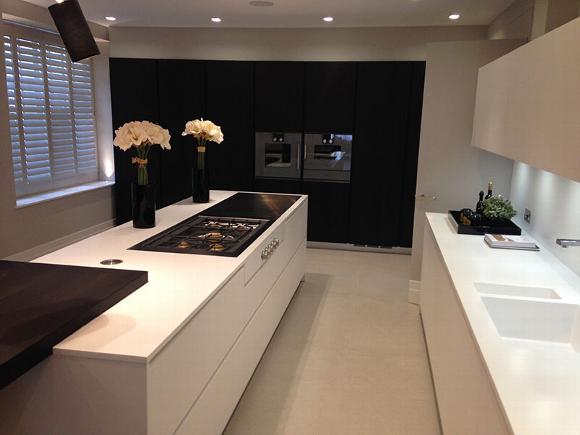 New white and black kitchen